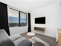 1 Bedroom Suite Lounge-Mantra MacArthur Hotel